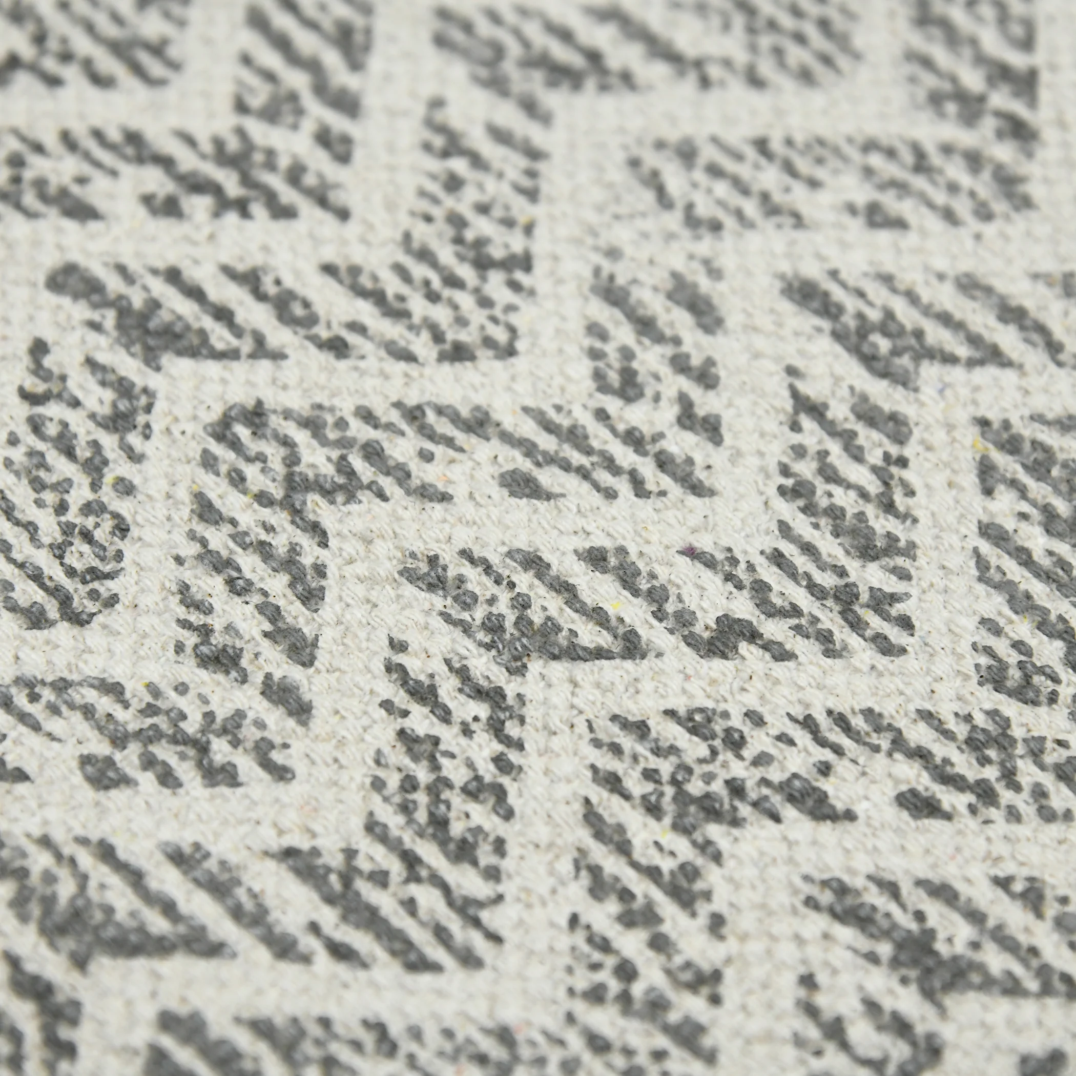 Amer Rugs DUN-5 Dune Distressed Geometric Area Rug - Image 3