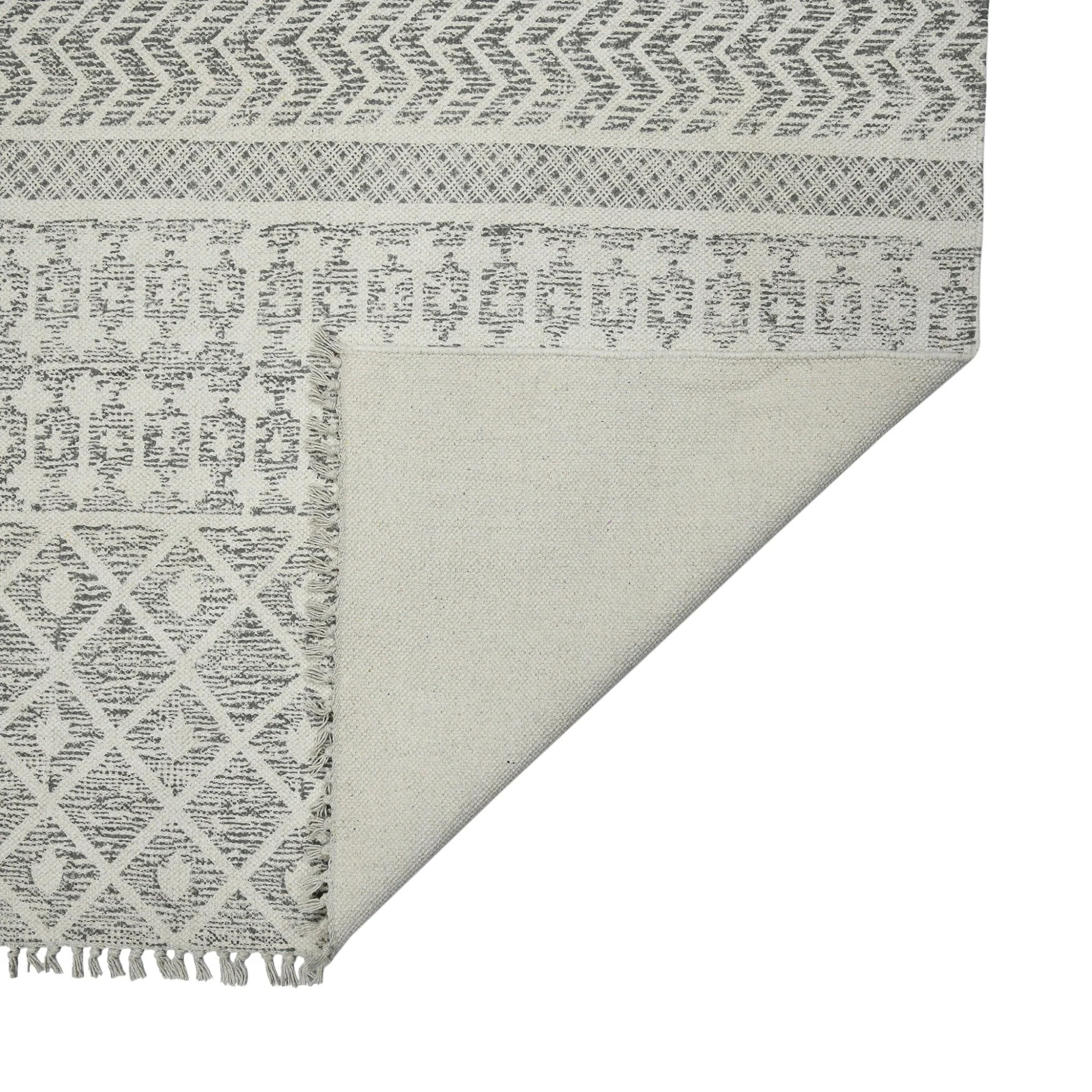 Amer Rugs DUN50508 Dune Distressed Geometric Gray 5' X 8' Area Rug - Image 2