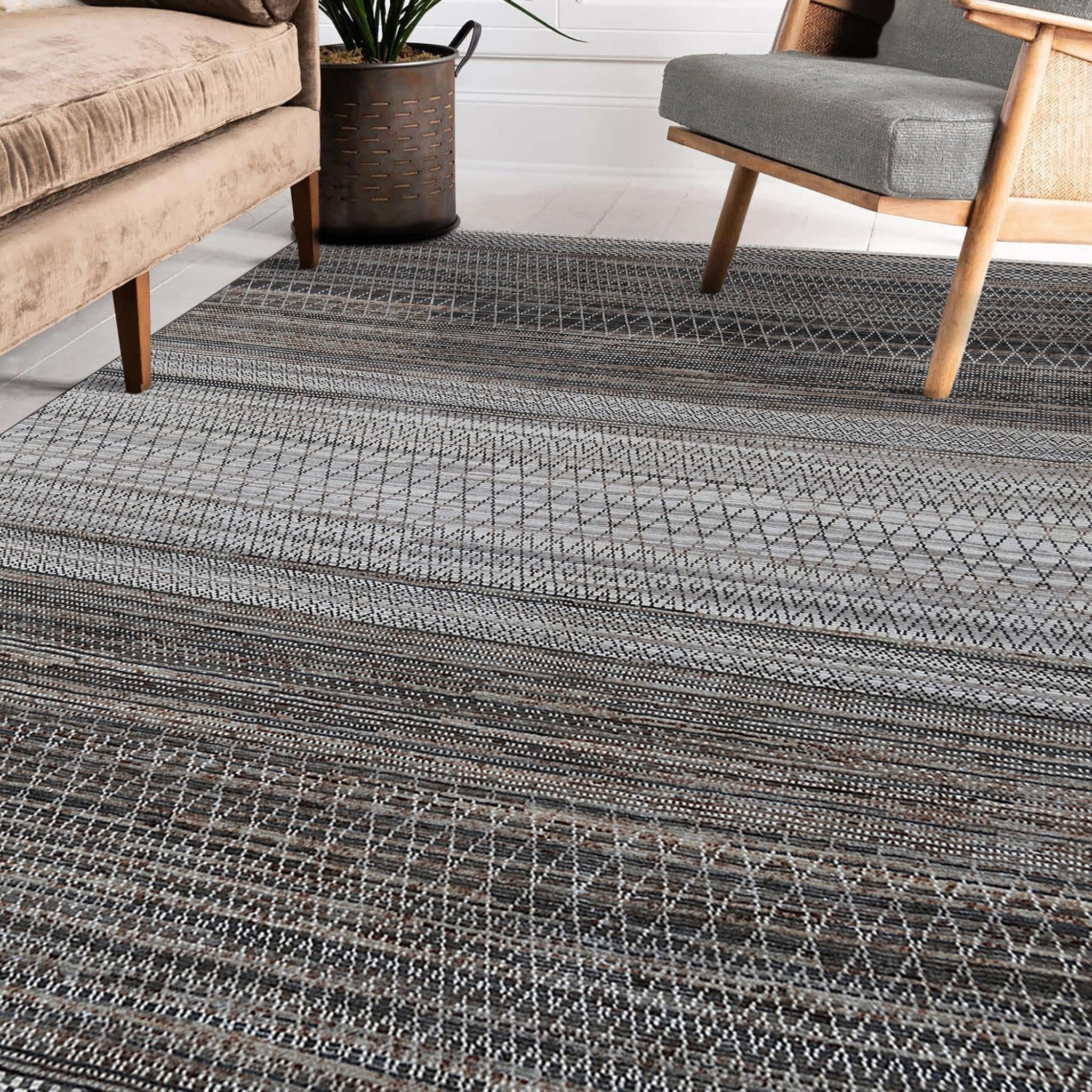 Amer Rugs LEG20203 Legacy Copper Gray 2' X 3' Area Rug - Image 4
