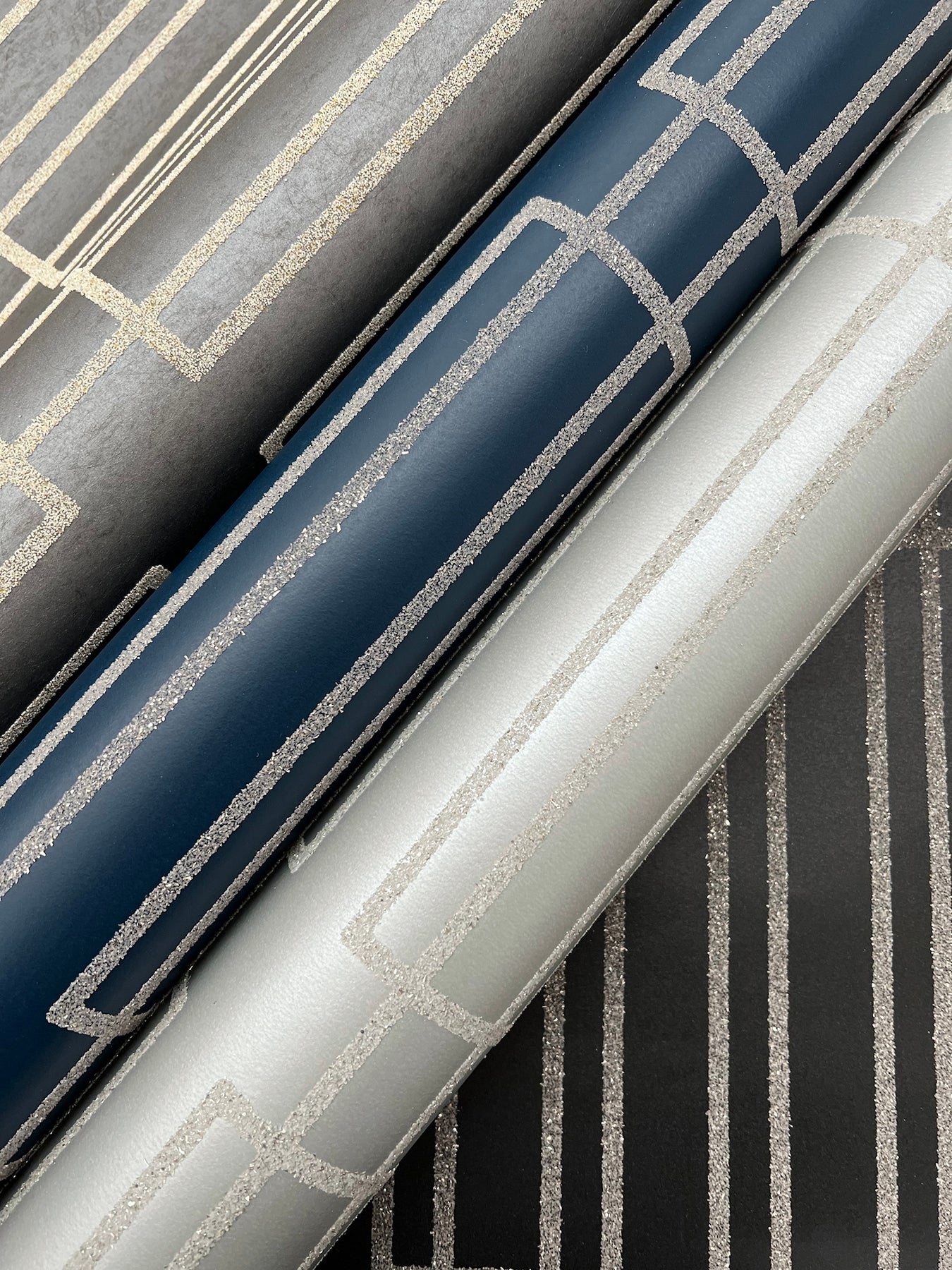 Candice Olson DF3328 Terrace Black Wallpaper - Image 6