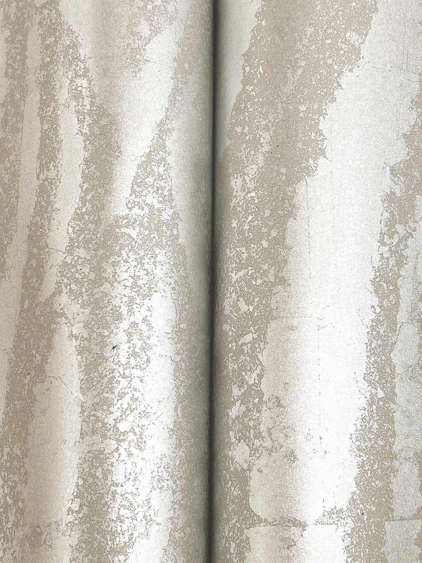 Candice Olson DF3392 Zebra Chic Silver Wallpaper - Image 4