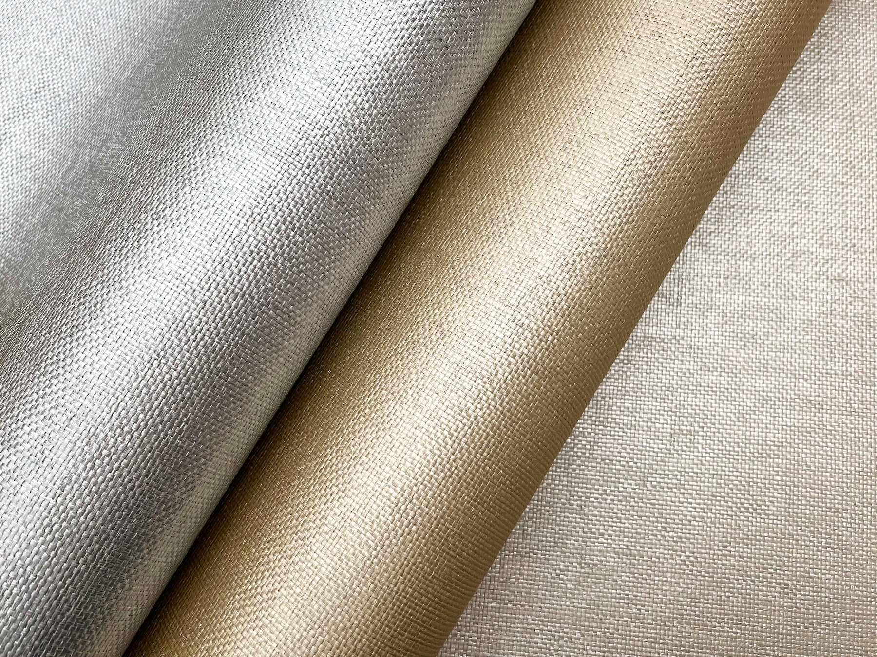 Candice Olson DF3397 Woven Glimmer Antique Gold Wallpaper - Image 7