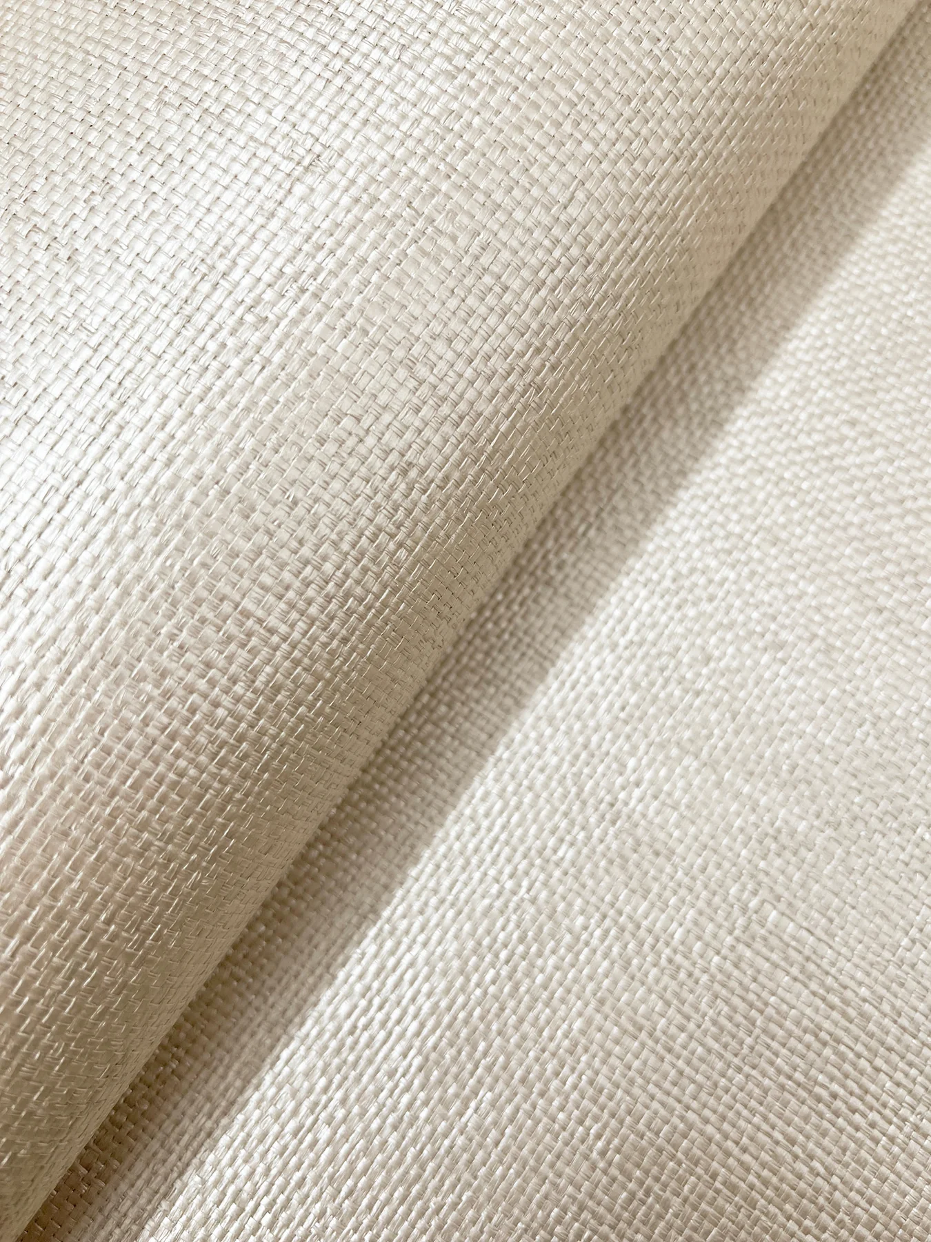 Candice Olson DF3398 Woven Glimmer Glint Wallpaper - Image 4