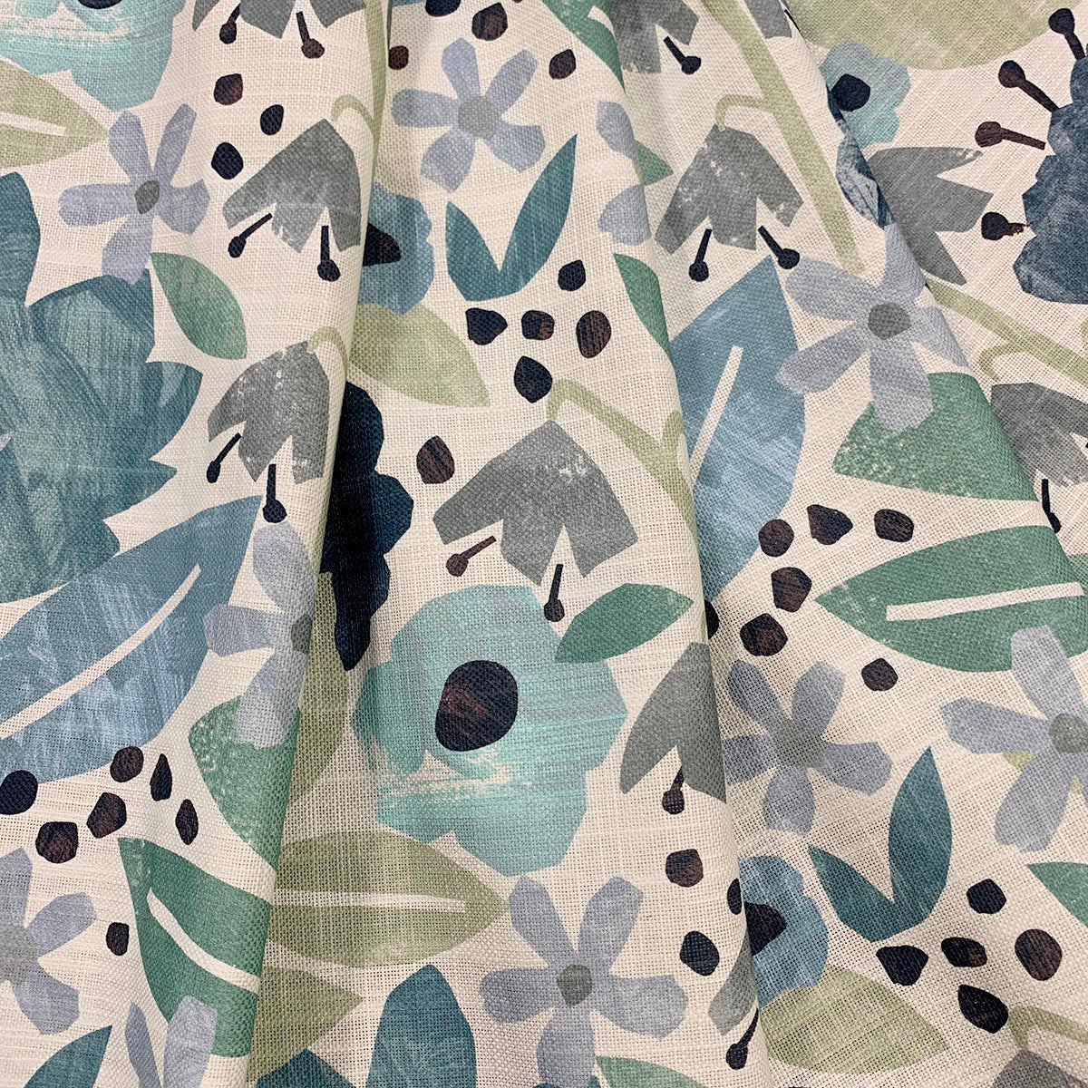 Mag Fabrics 11369 PETAL SPLASH Fabric - Image 3