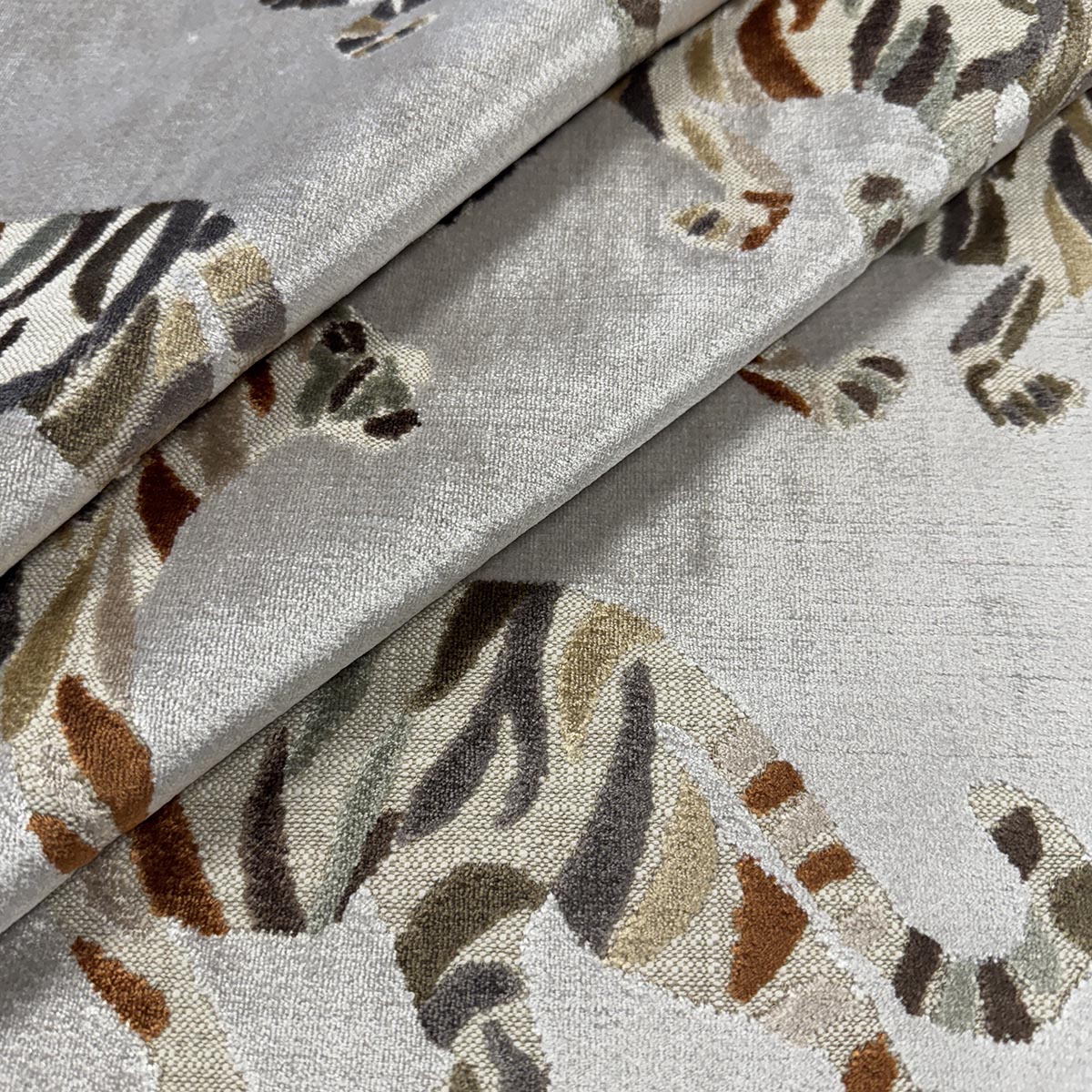 Mag Fabrics 12109 TIGRESS MOONDUST Fabric - Image 2
