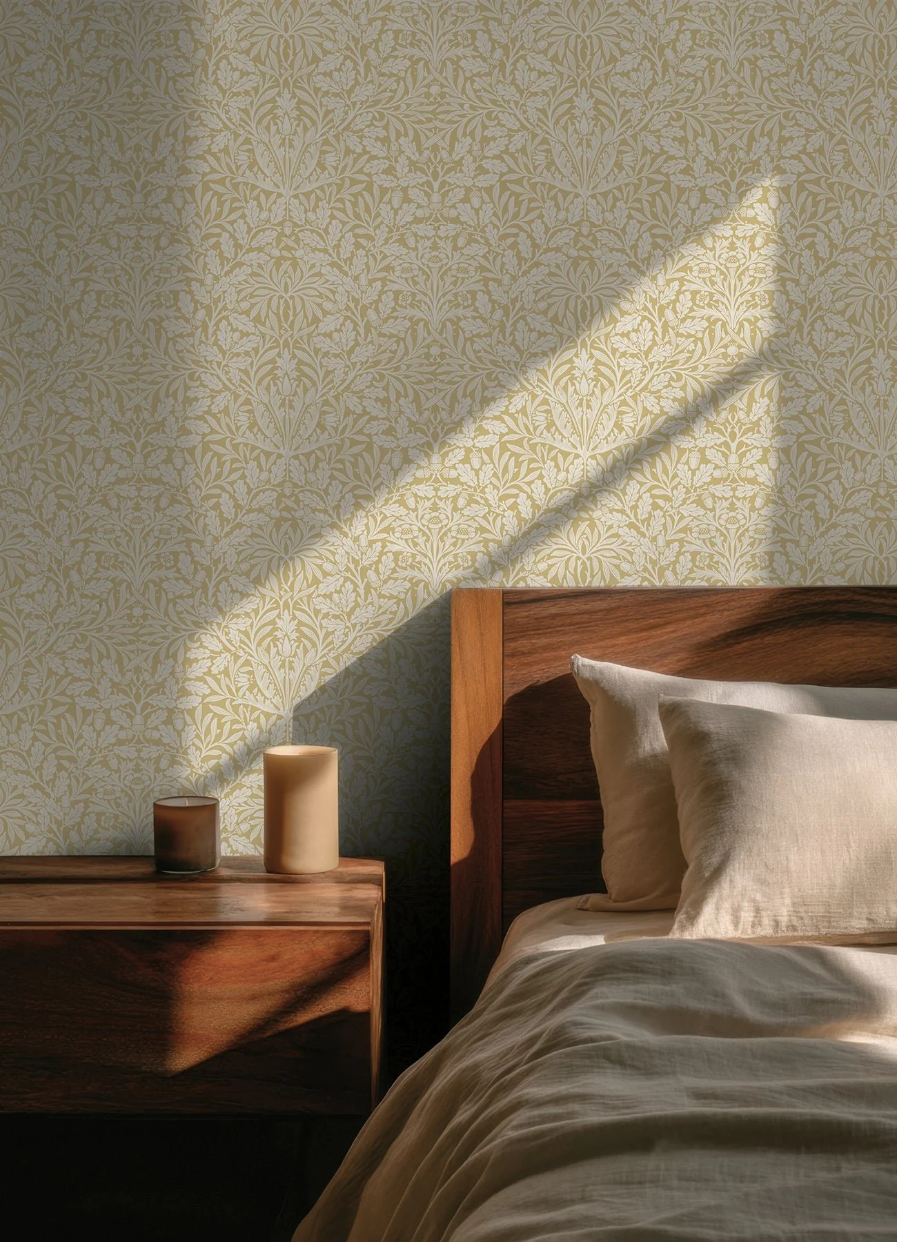 Morris & Co. MCS6588 Acorn Cowslip Peel and Stick Wallpaper - Image 4