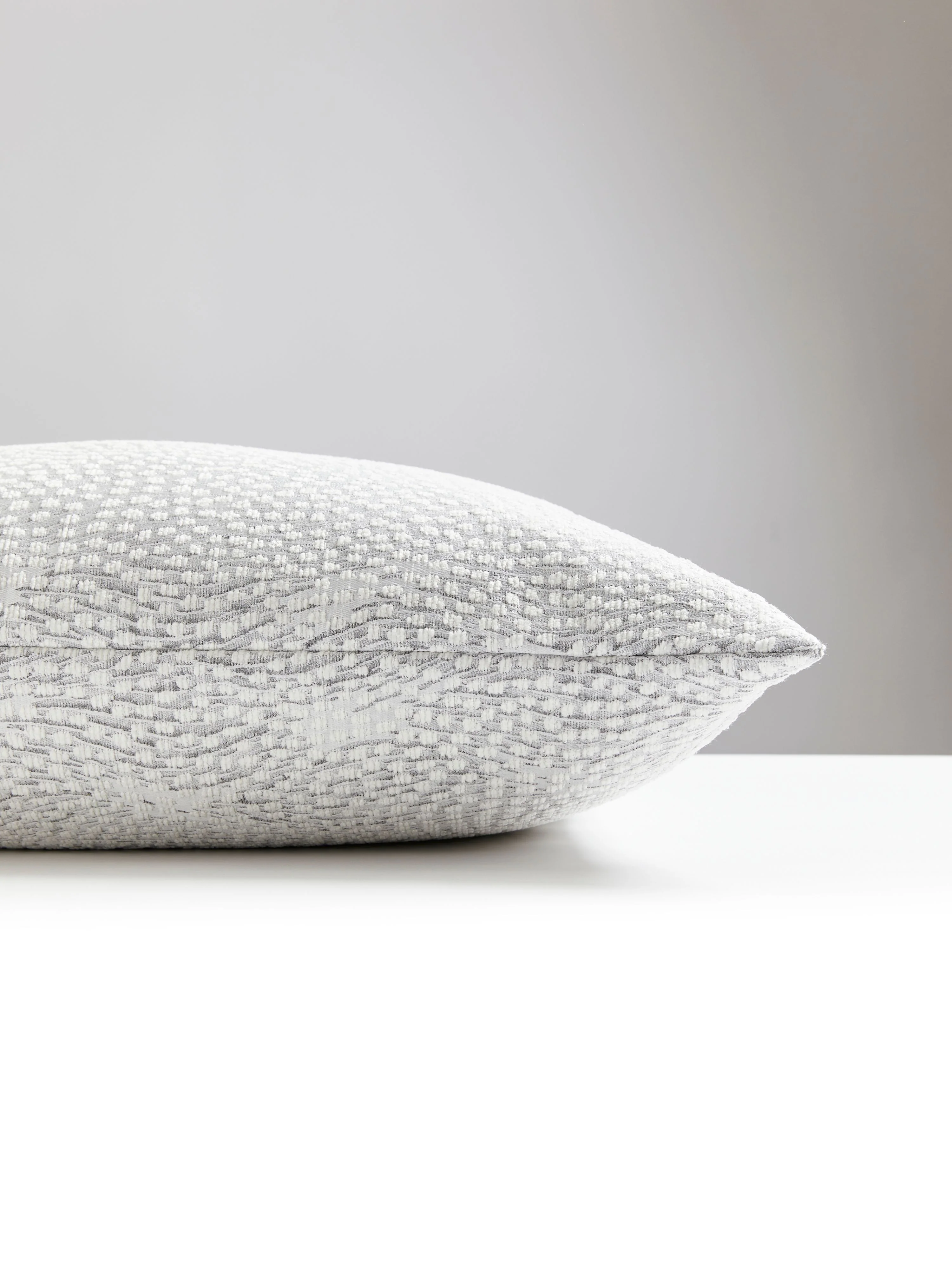 Scalamandre BI 0002FLURRPILL FLURRY PILLOW