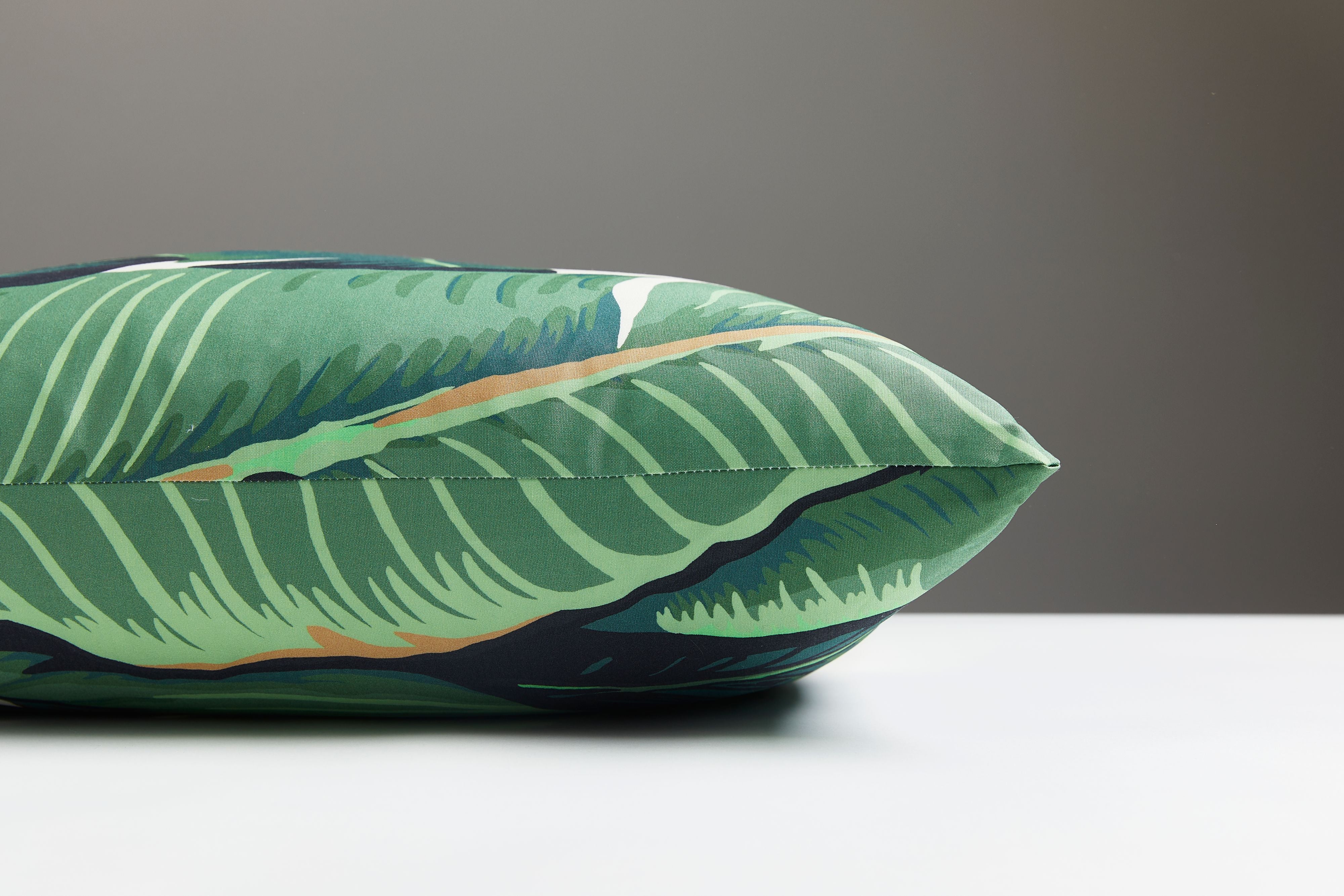 Scalamandre HN 0001HINPILL HINSON PALM PILLOW - Image 3