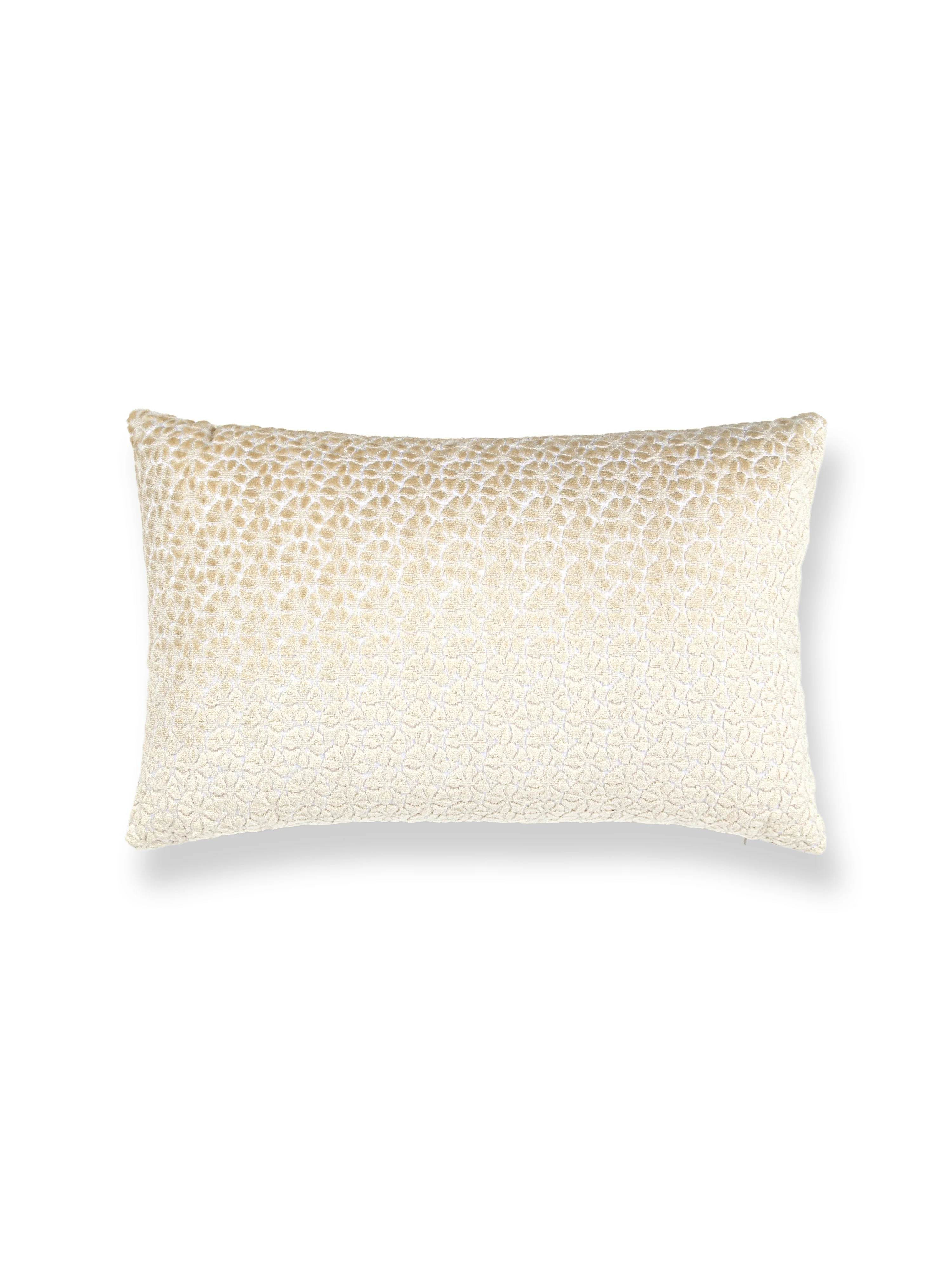 Scalamandre HN 0001LBDK27332 PETAL VELVET PILLOW - Image 2