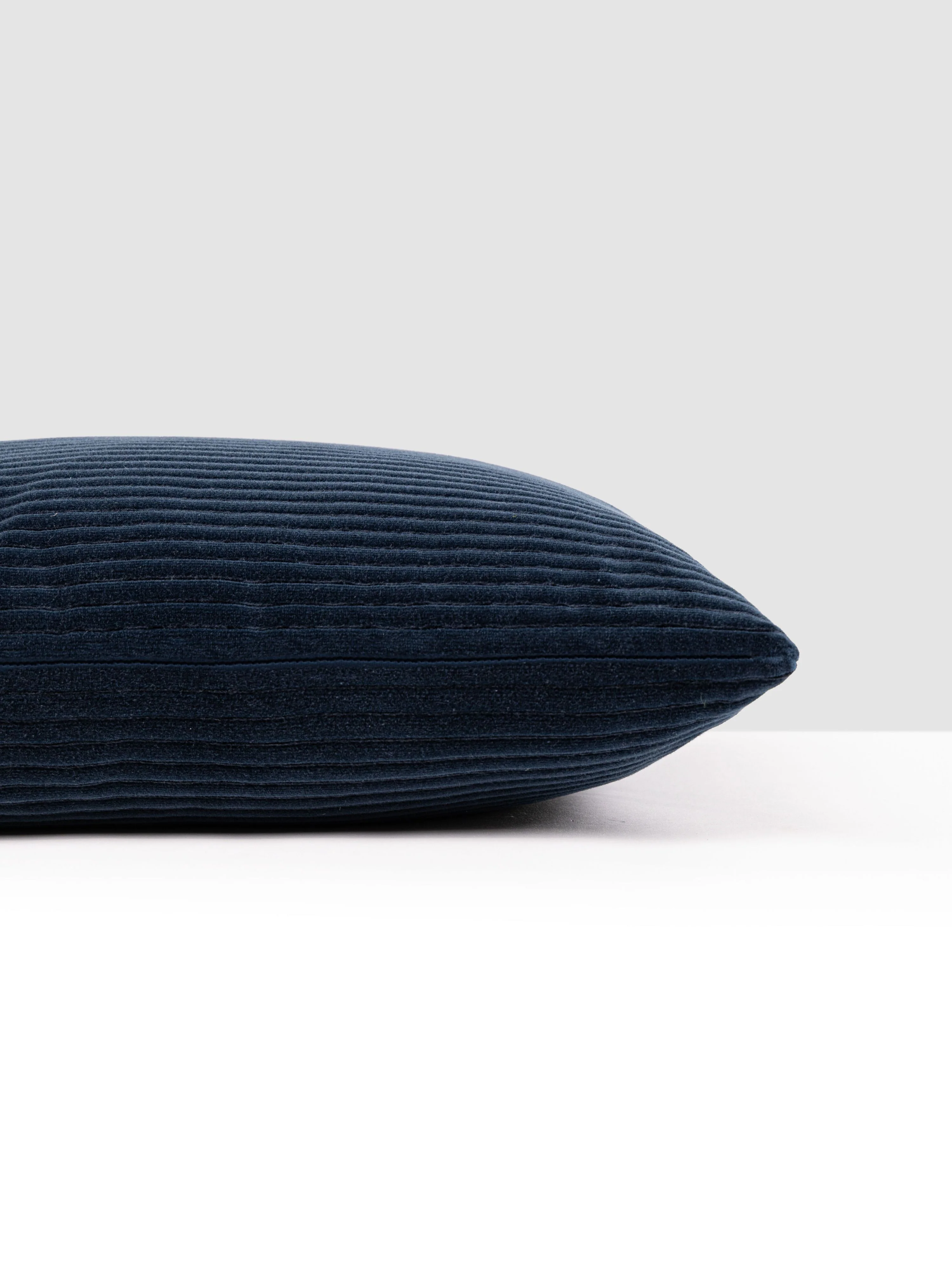 Scalamandre HN 0010SDDK42004 HIGHLIGHT PILLOW