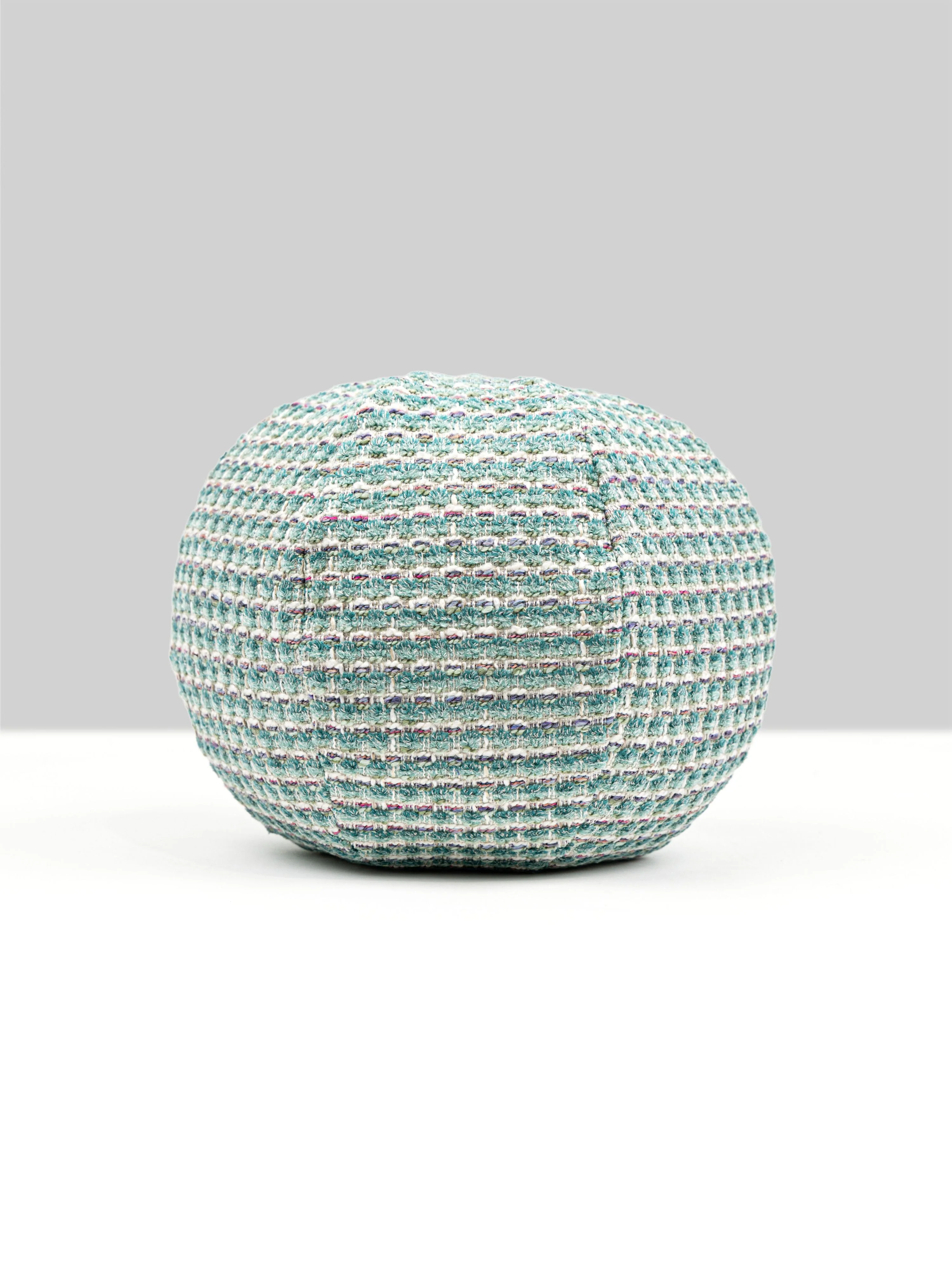 Scalamandre HN 0012RADK27333 HEATHERTON PILLOW - Image 2