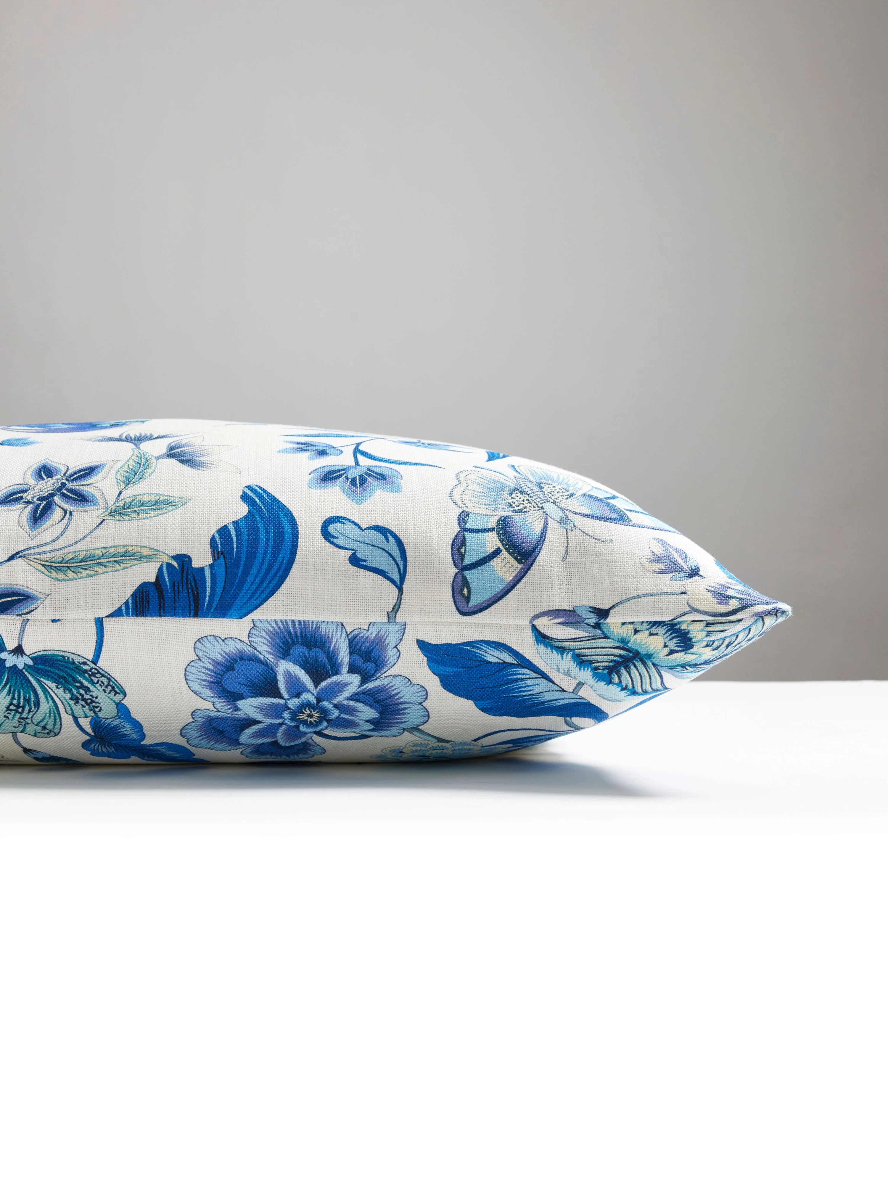 Scalamandre JP 0003SDDK1340 BOTANY BAY PILLOW - Image 2