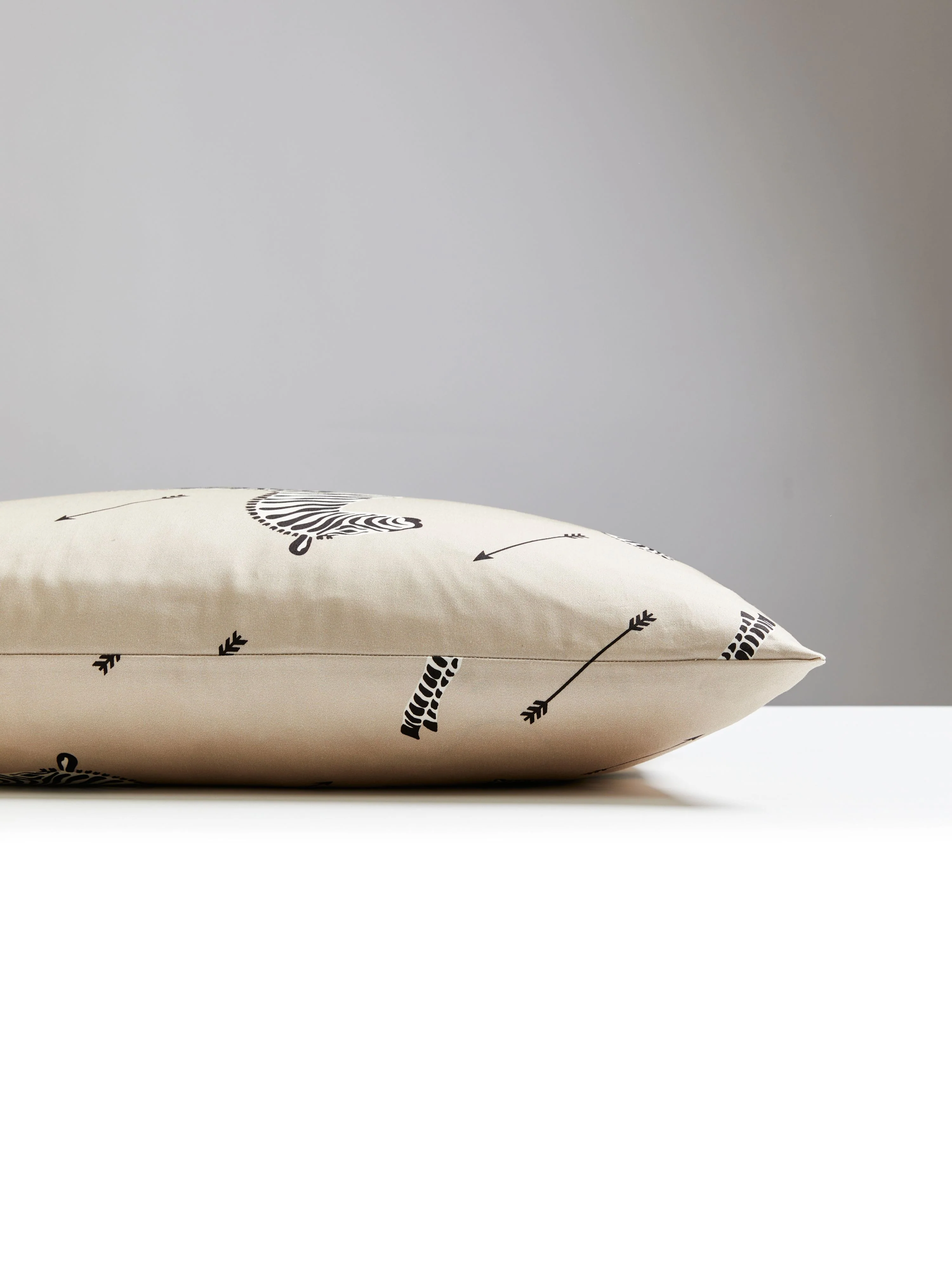 Scalamandre SC 0001LPZEBPILL ZEBRAS PETITE LUMBAR PILLOW