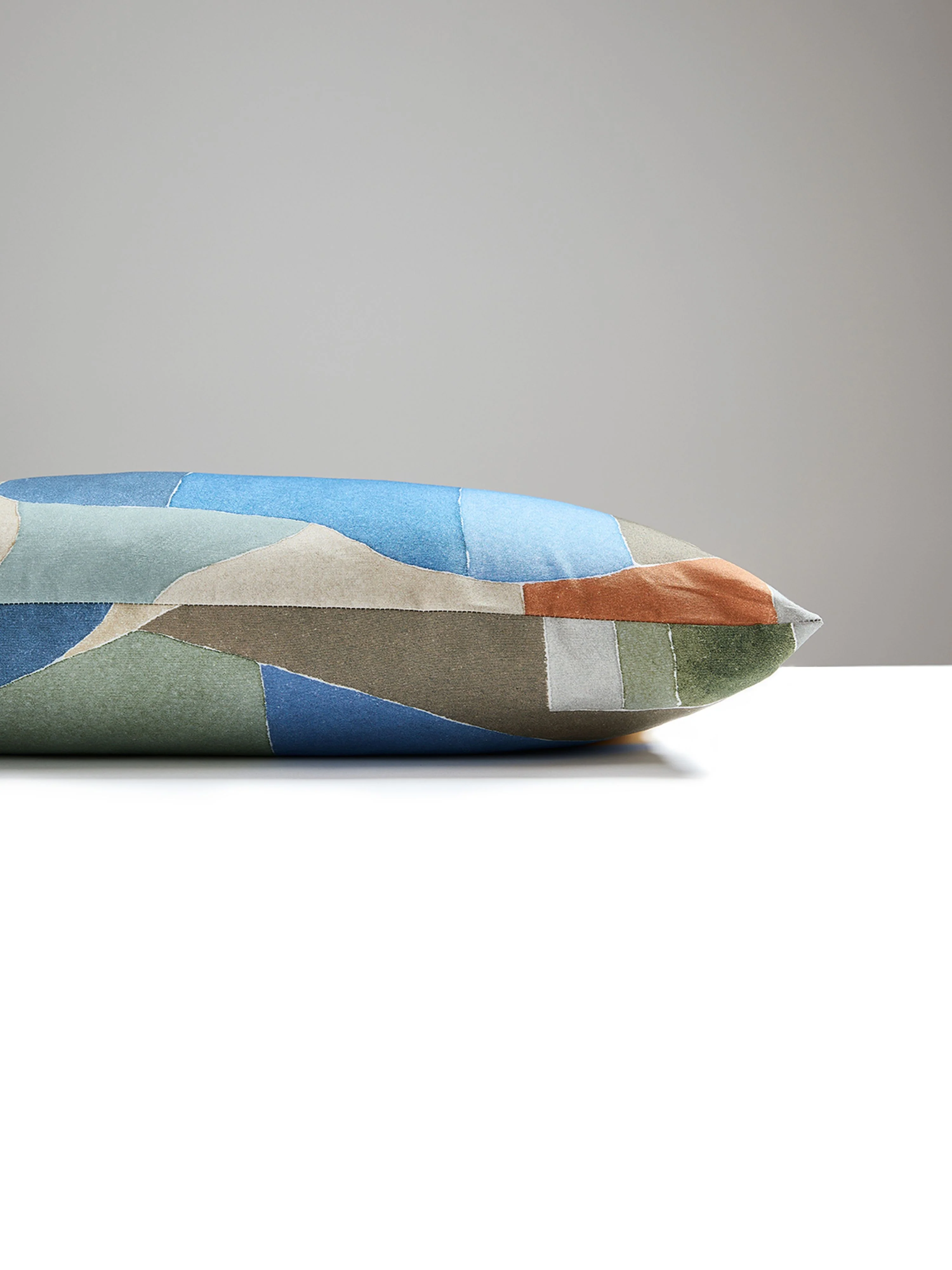 Scalamandre SC 0002LRIADPILL RIAD LUMBAR PILLOW