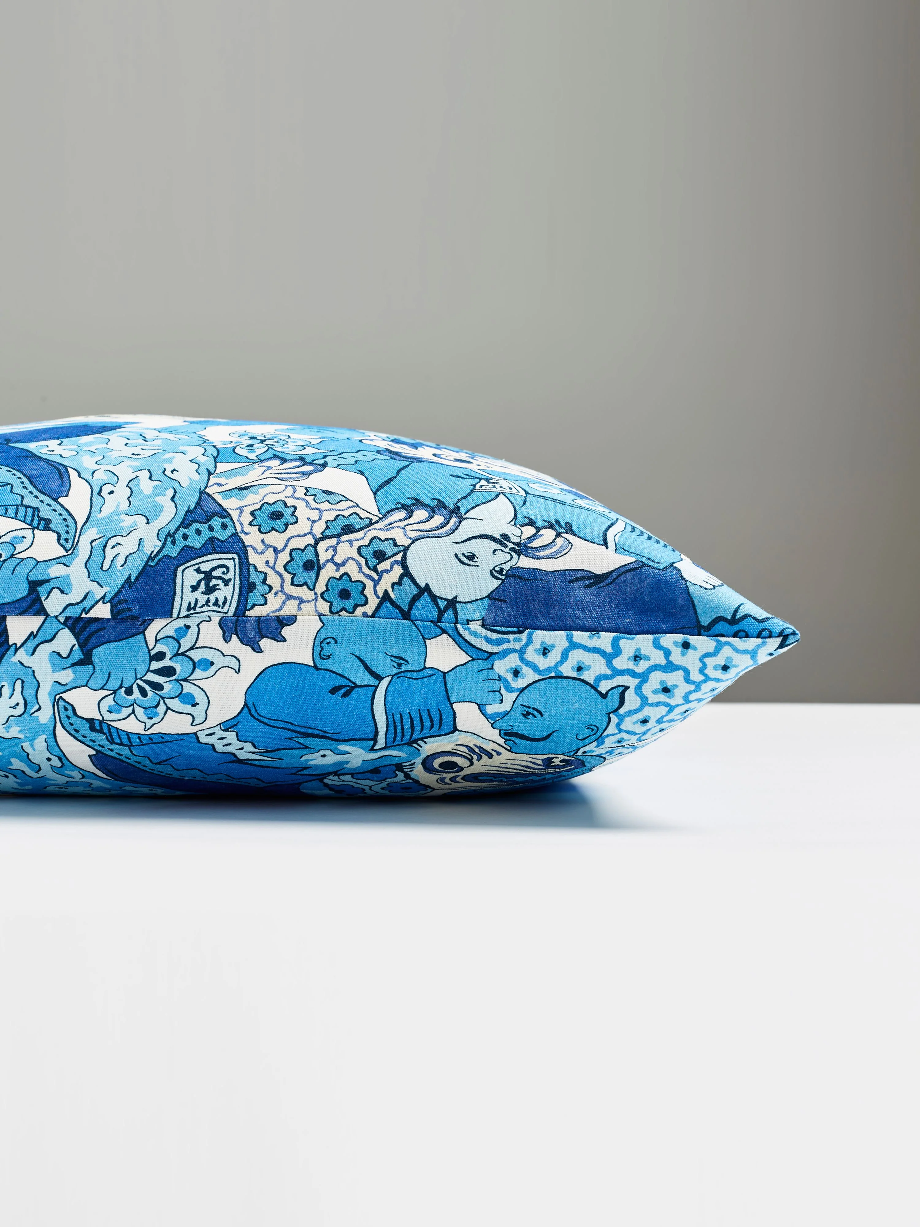 Scalamandre SC 0003DRAGPILL DRAGON DANCE PILLOW