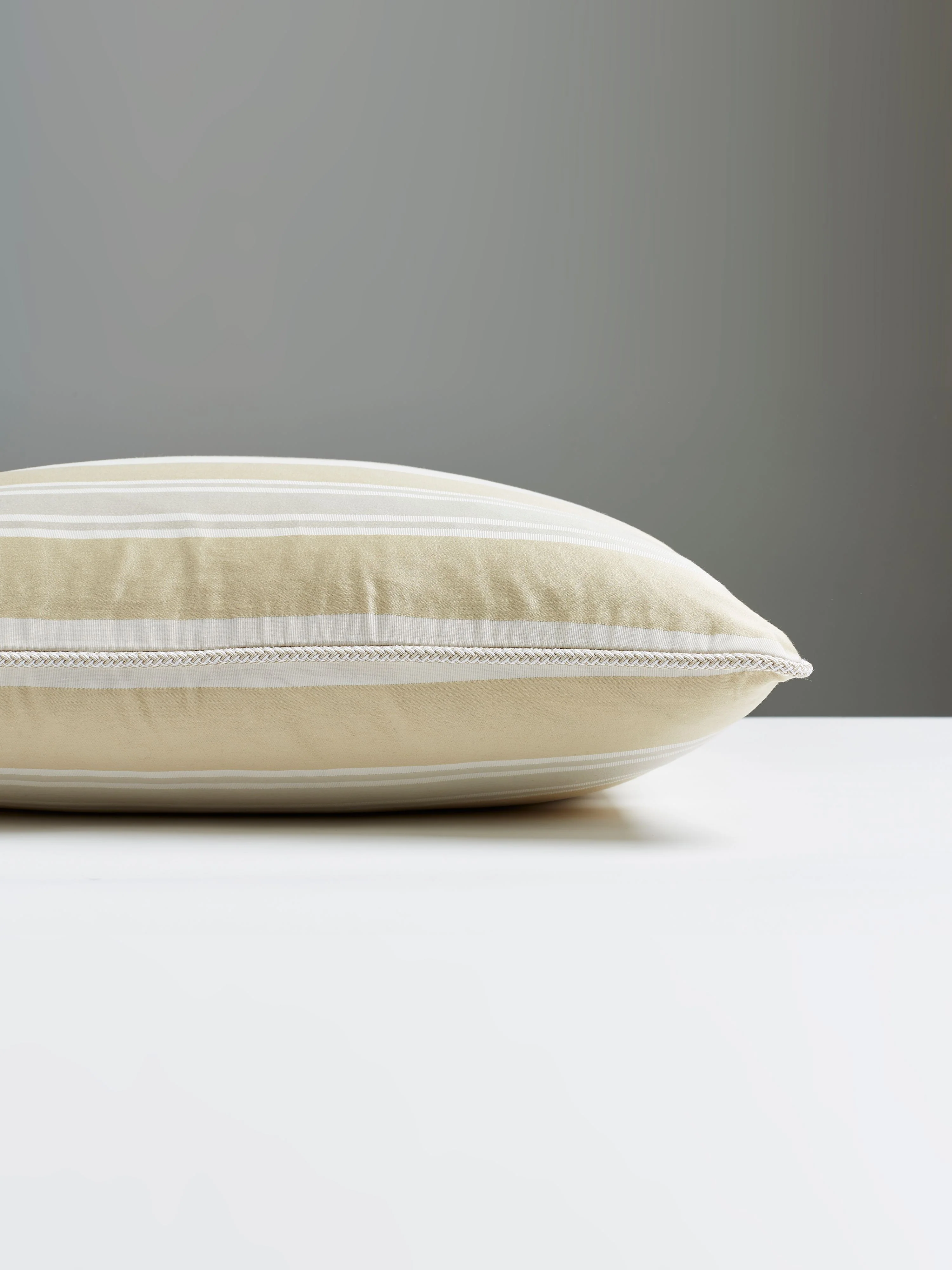 Scalamandre SC 0003MAYFPILL MAYFAIR COTTON STRIPE PILLOW