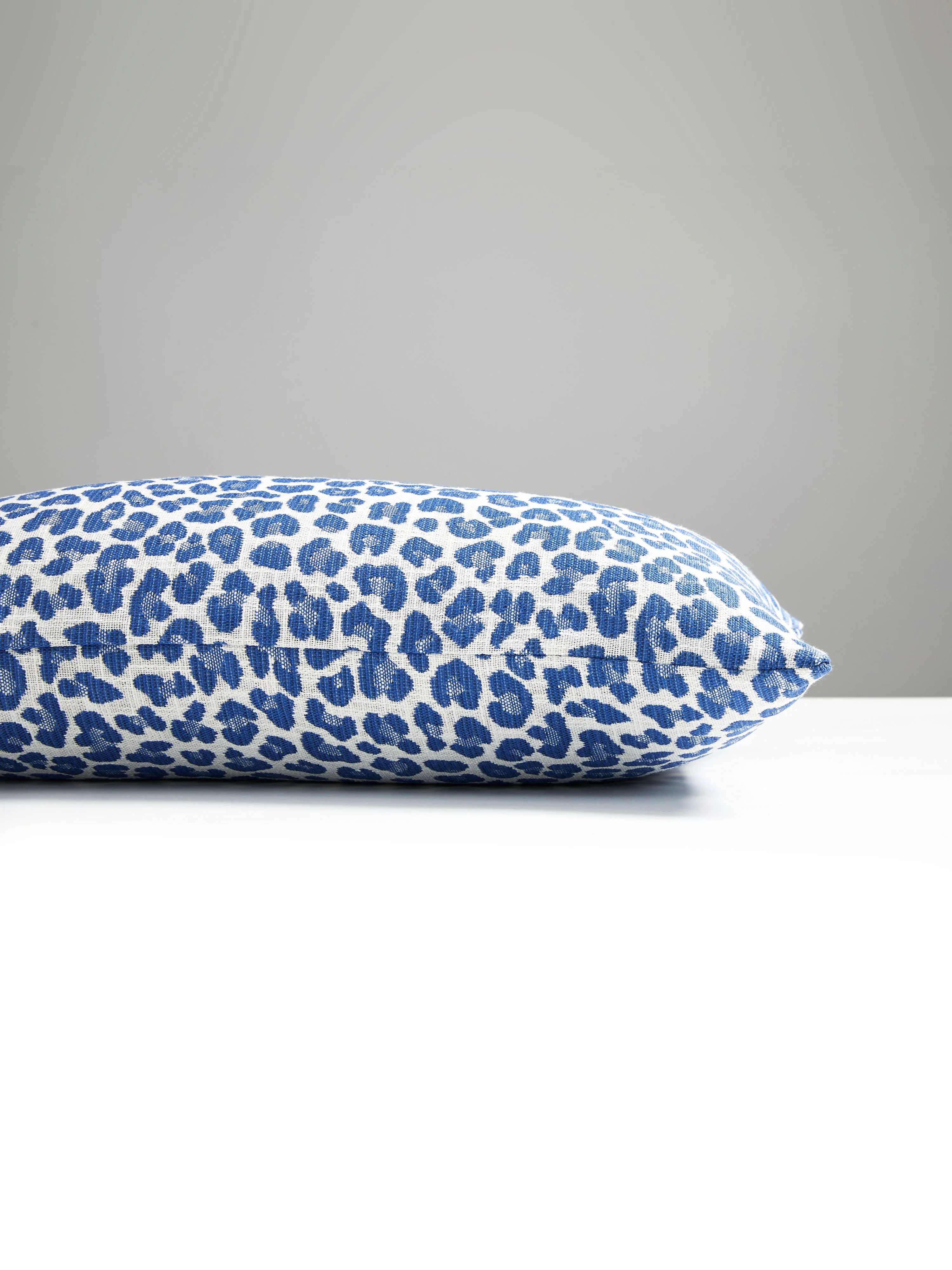 Scalamandre SC 0004LBENGPILL BACKYARD BENGAL OUTDOOR LUMBAR