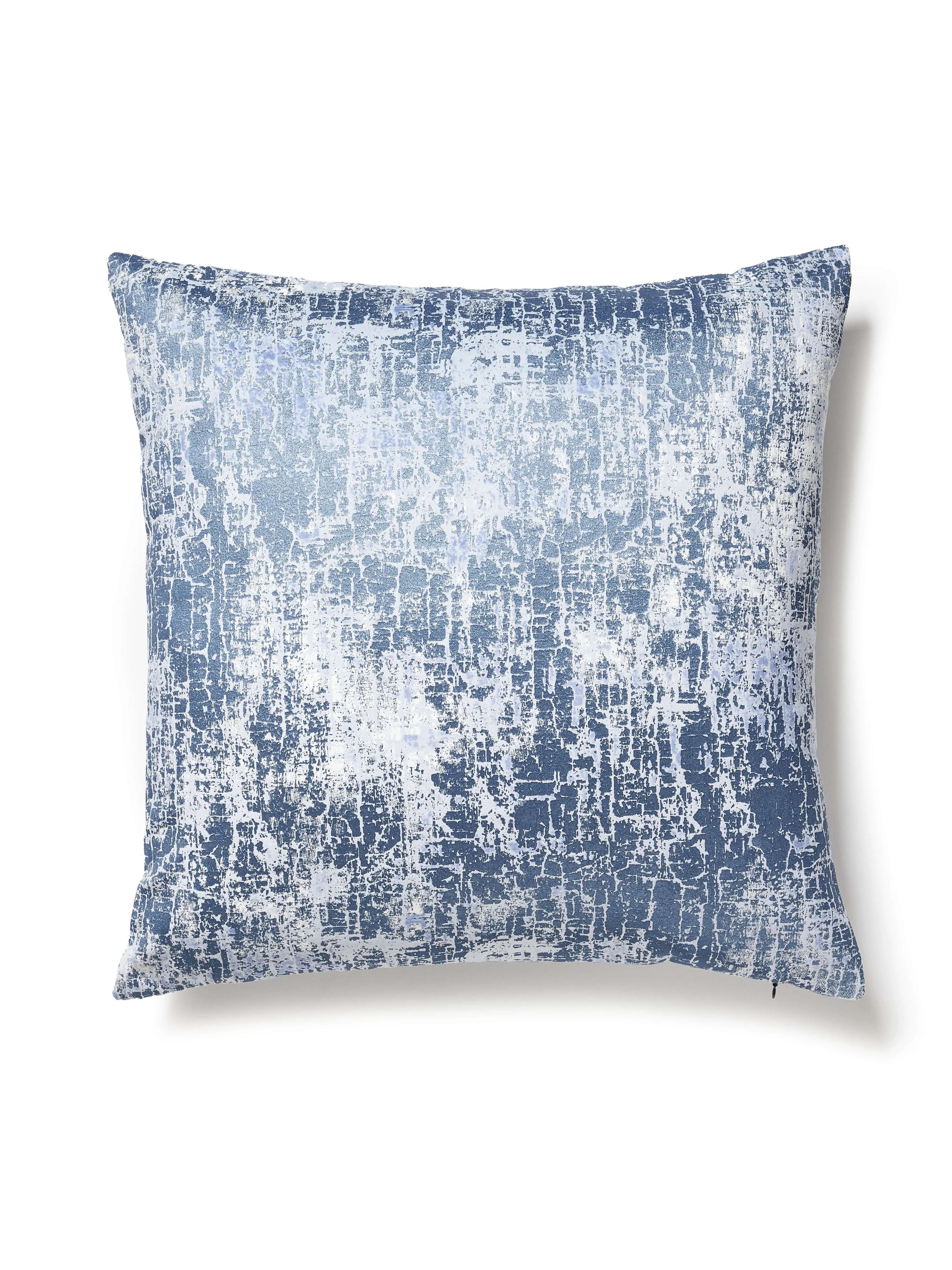 Scalamandre SC 0004SDDK16617 TESORO VELVET PILLOW - Image 2