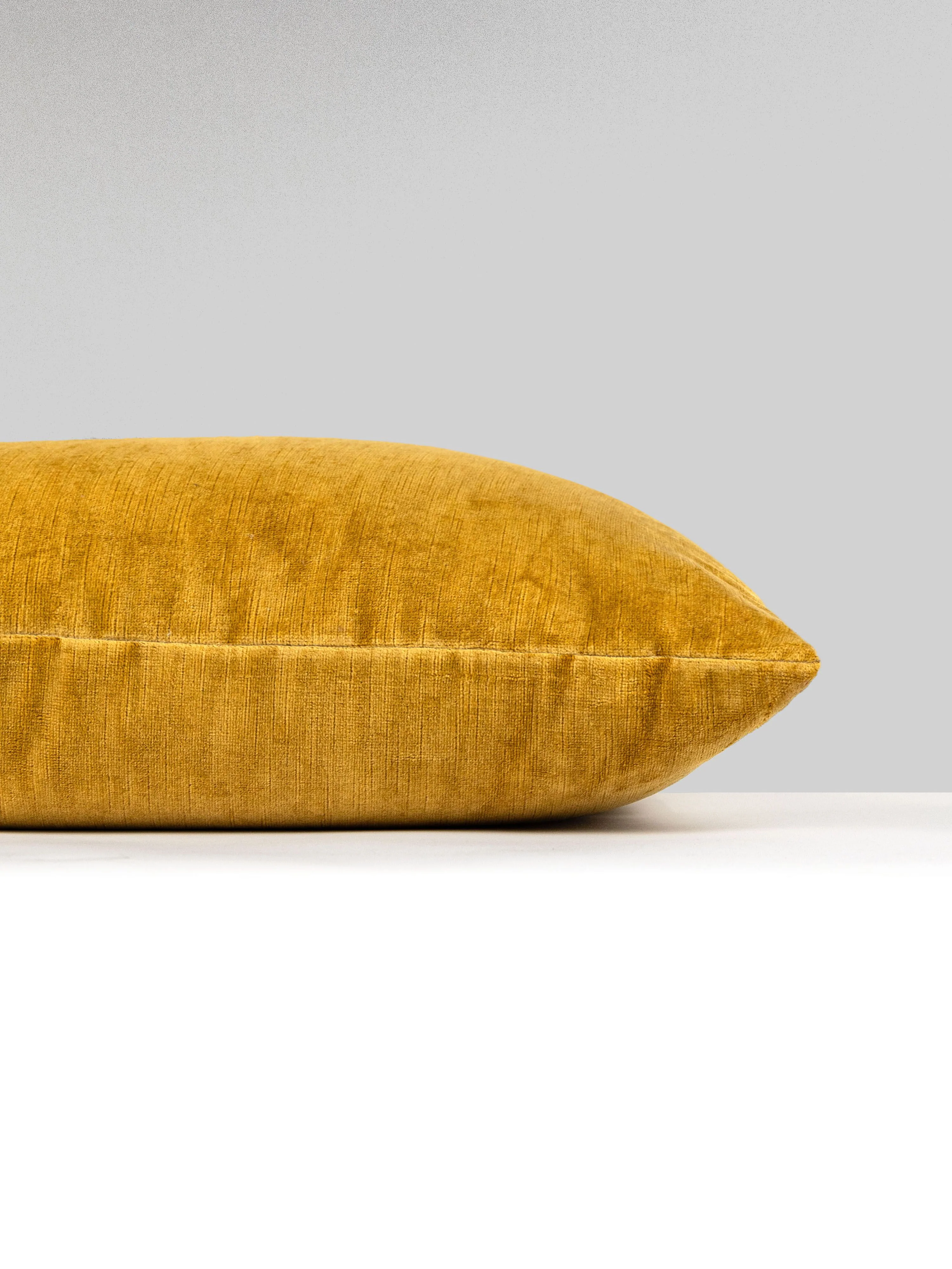 Scalamandre SC 0009PERSIPILL PERSIA PILLOW