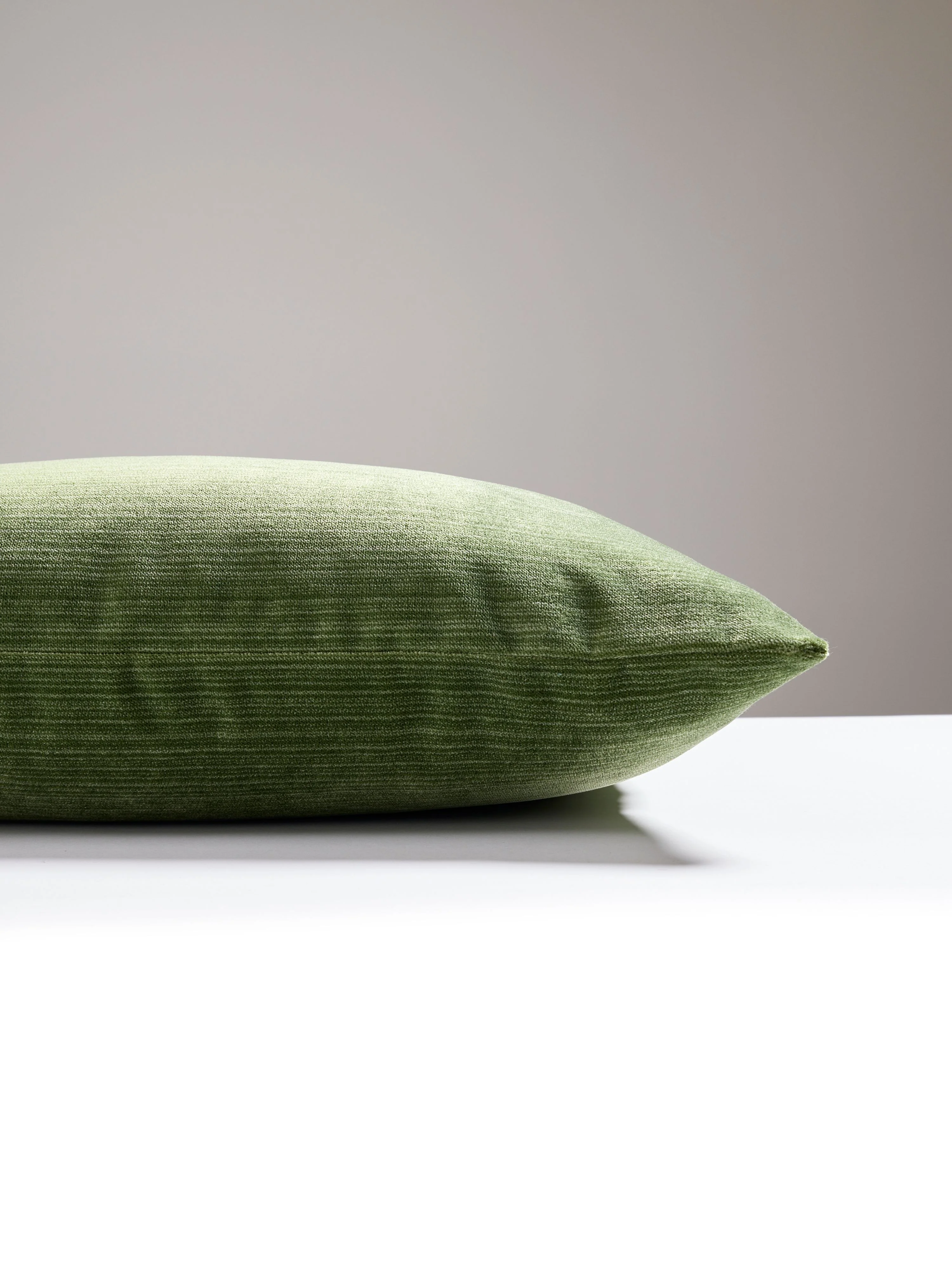 Scalamandre VW 0024STRIEPILL STRIE VELVET PILLOW